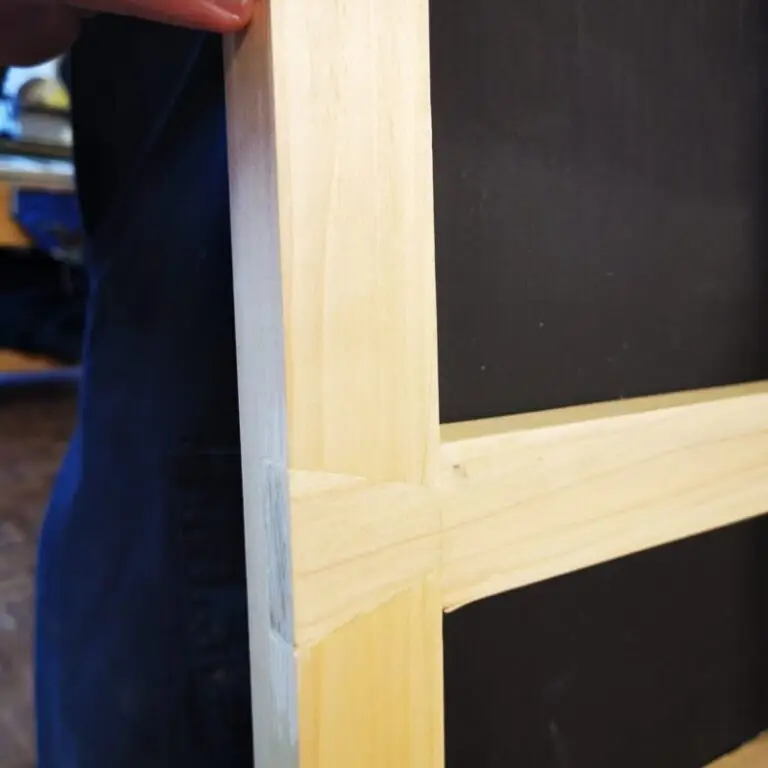 Frames topic card – memo board frame joint